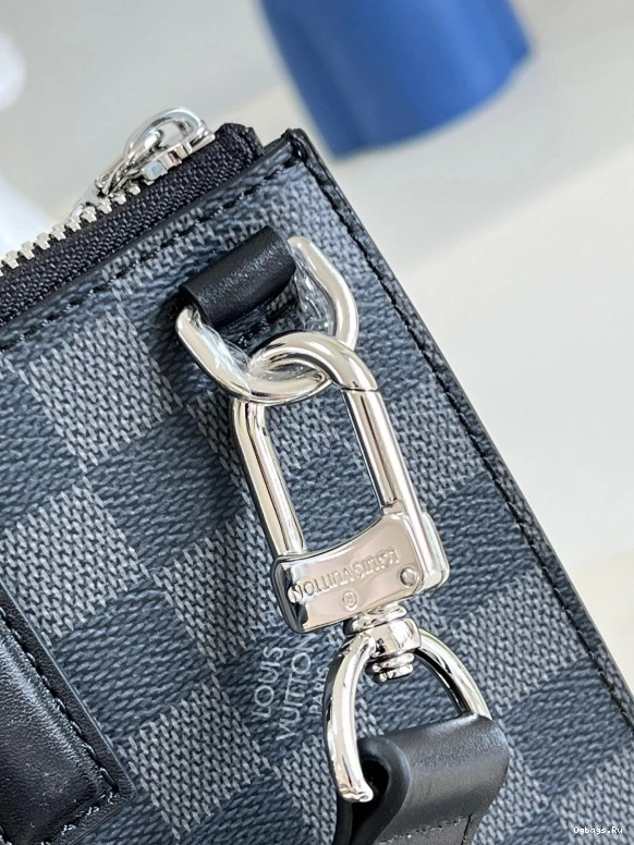 PLAT LOUIS CROSS VUITTON SAC 0510